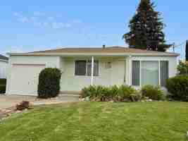 featured image of 41652 Carmen St