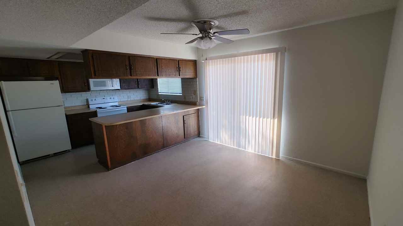 2937 W 21st Pl - Photo 2 of 8
