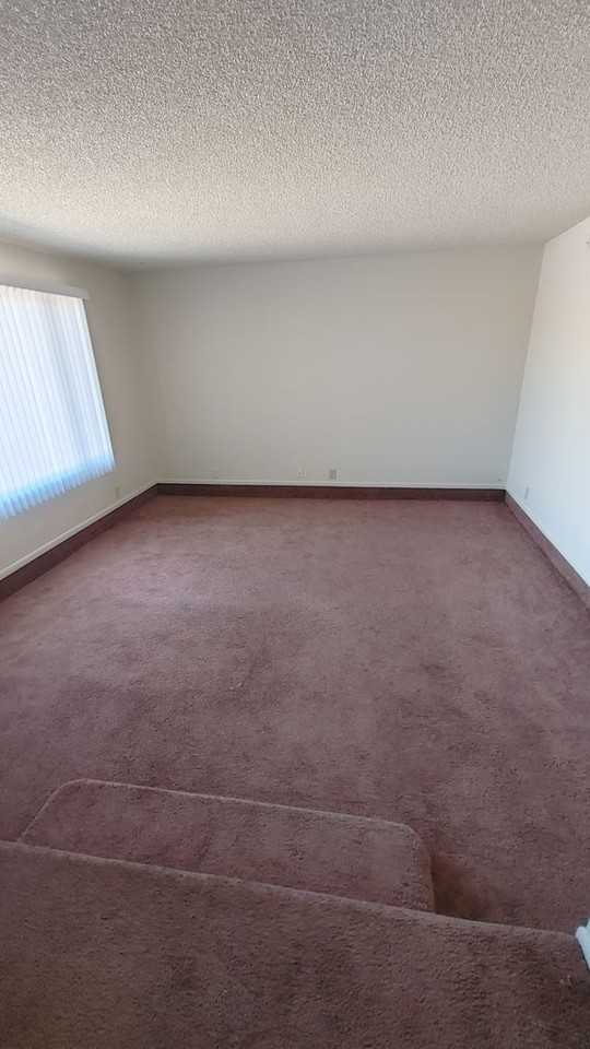 2937 W 21st Pl - Photo 6 of 8