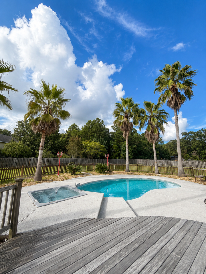 655 Bristol Hammock Cir - Photo 2 of 27