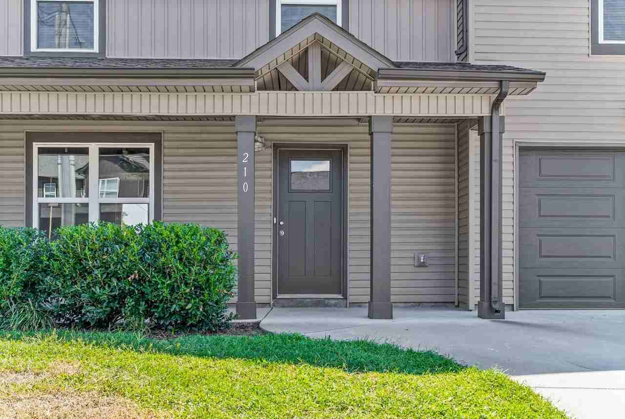 210 King Rd - Photo 2 of 28