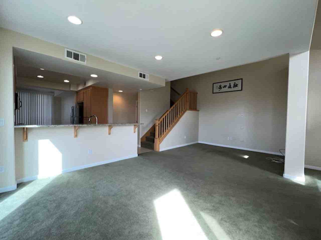 673 Modern Ice Dr - Photo 4 of 13