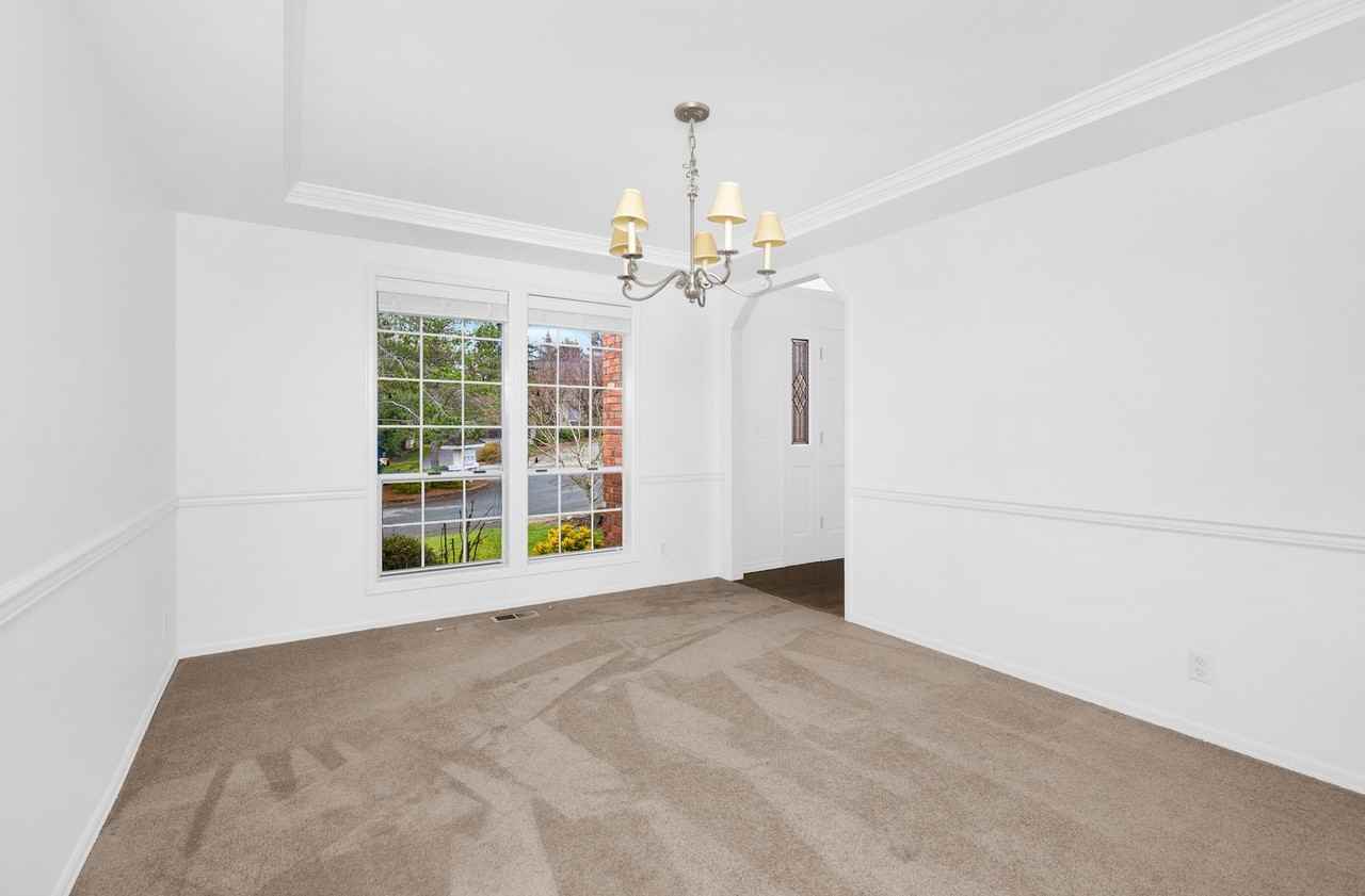 6574 150th Pl Se - Photo 5 of 18