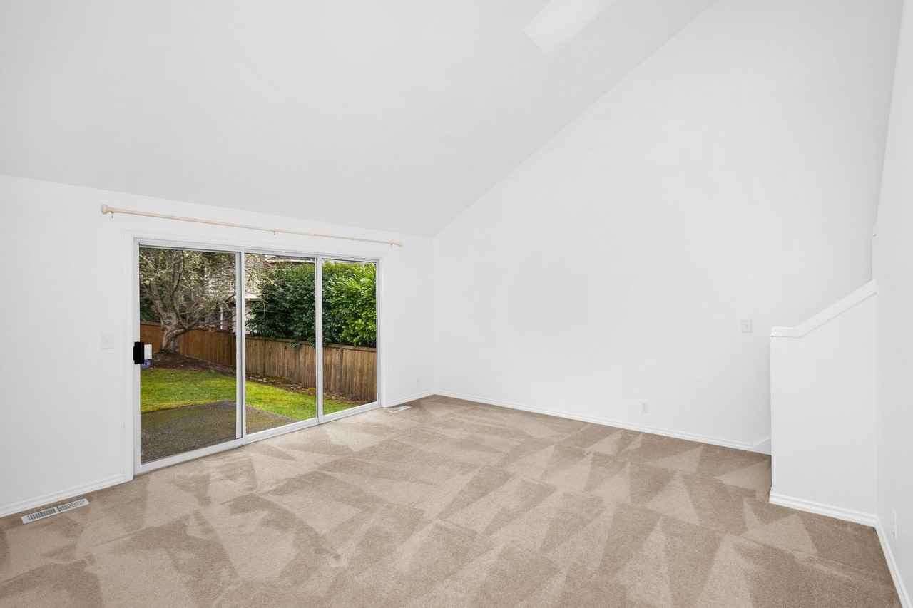 6574 150th Pl Se - Photo 7 of 18