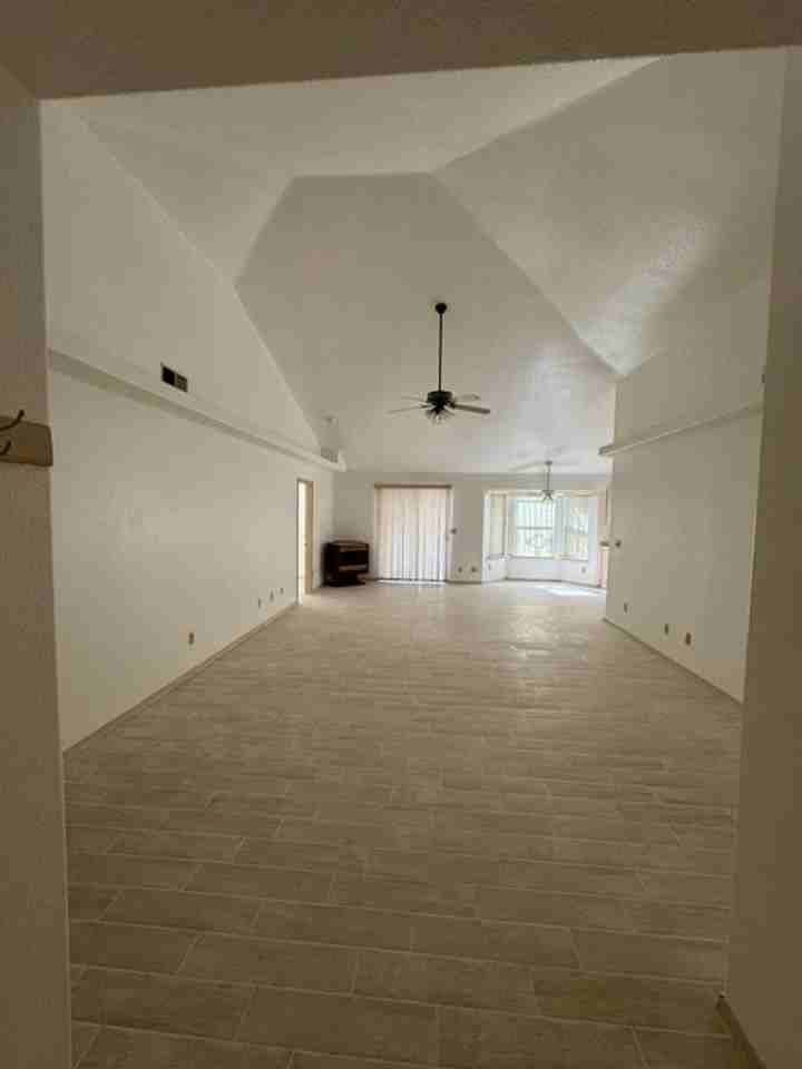 4894 Arena Dr - Photo 5 of 15
