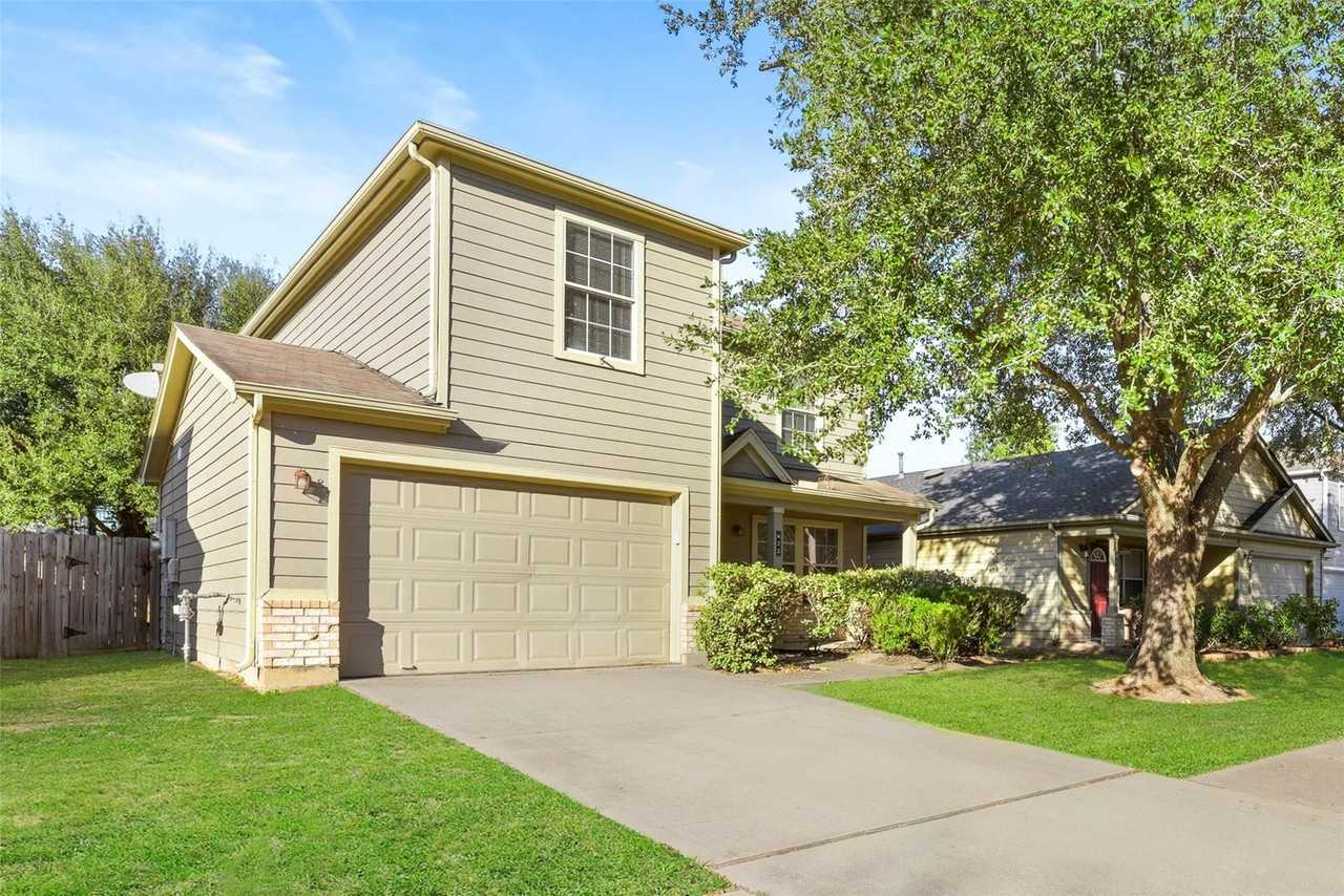 822 Grand Plains Dr - Photo 3 of 28