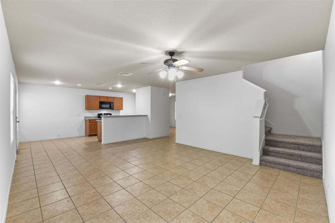 822 Grand Plains Dr - Photo 6 of 28