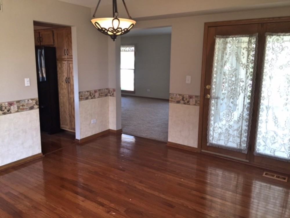 100 Yale Ct - Photo 3 of 13