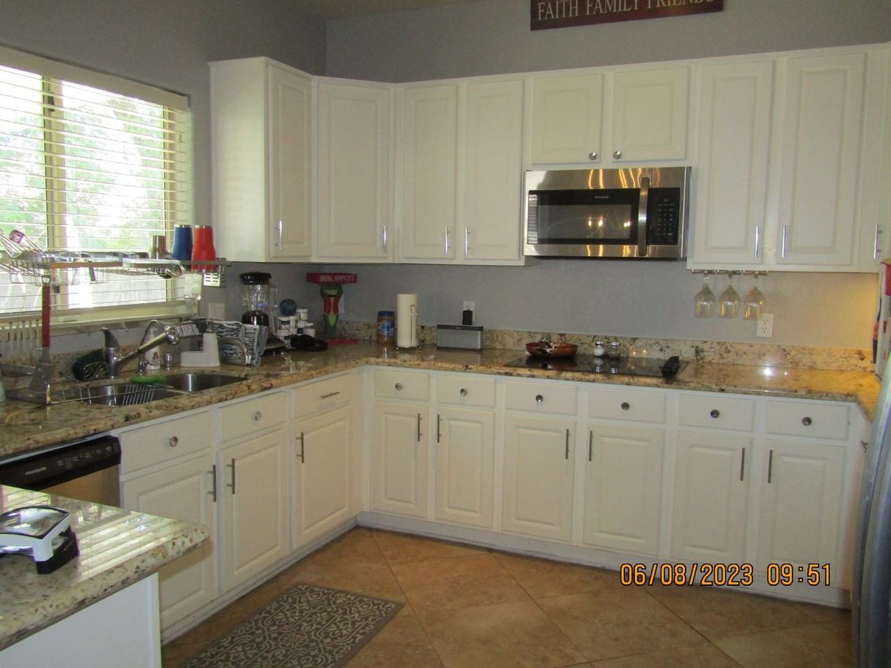 1350 W 13th St - Photo 4 of 30