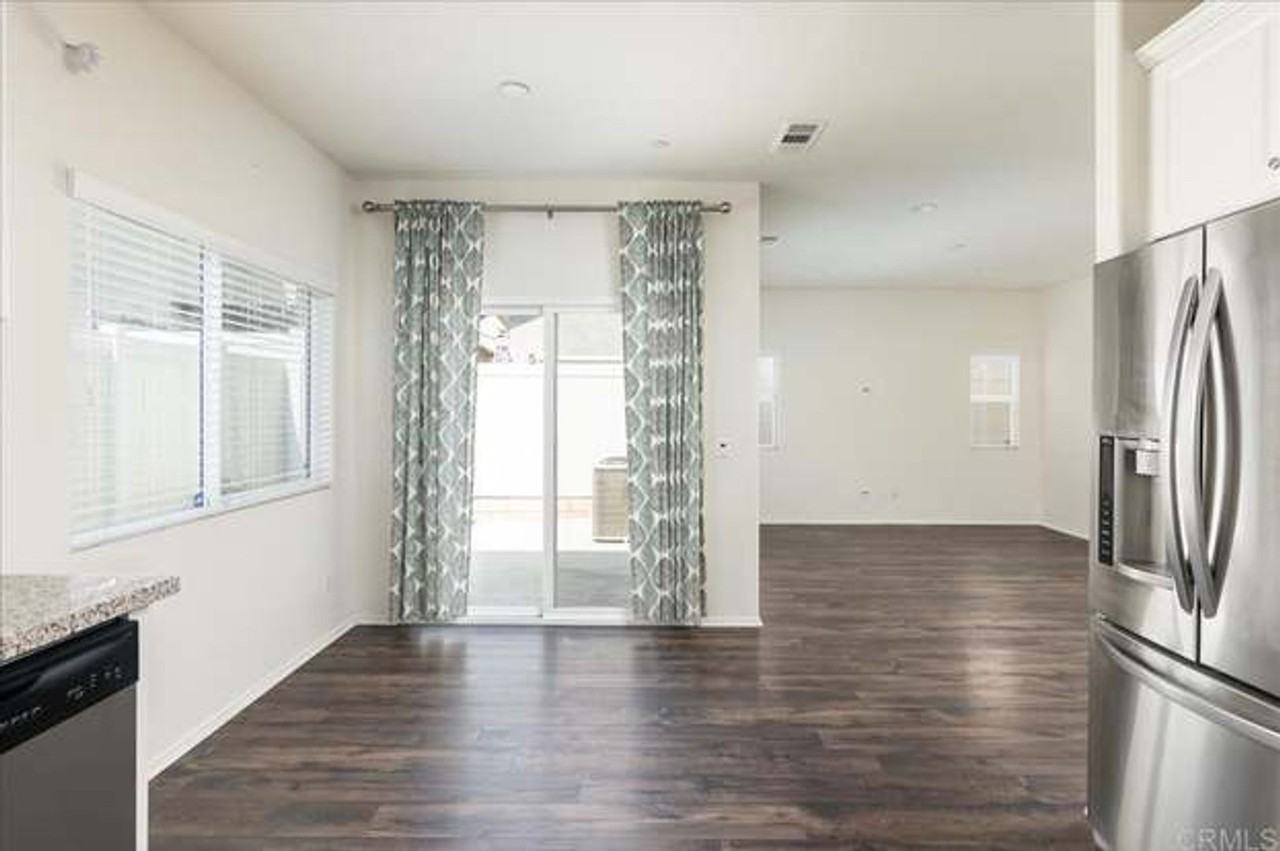 264 Oberlander Way - Photo 4 of 17