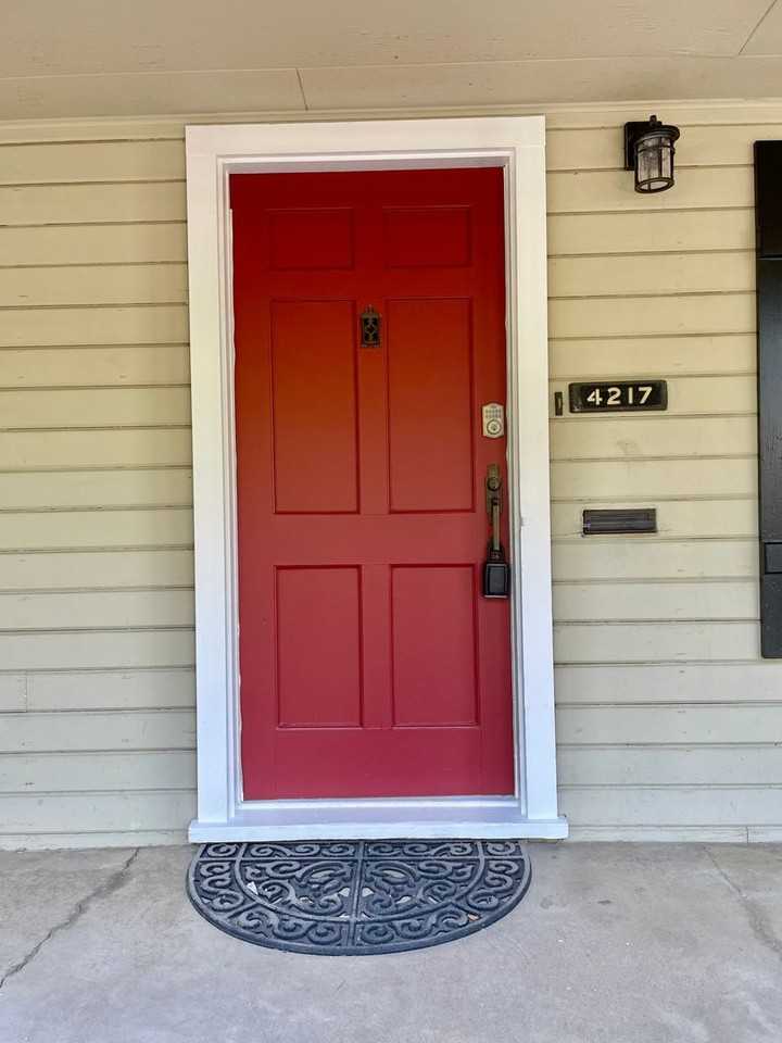 4217 V St - Photo 3 of 17