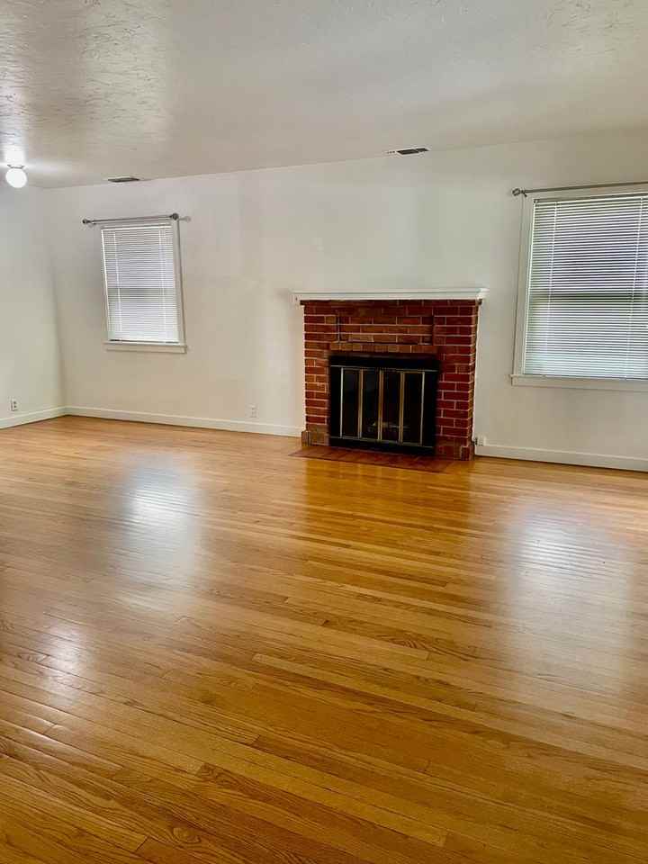 4217 V St - Photo 6 of 17