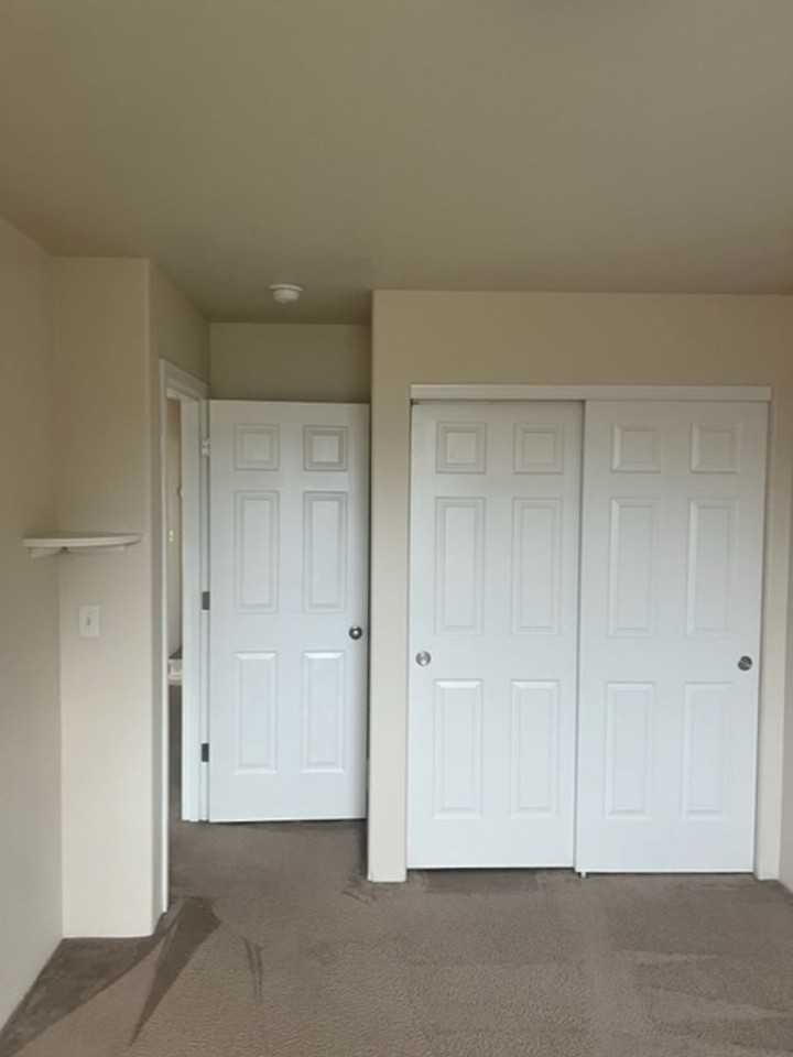 1297 Clearsprings Dr - Photo 5 of 20