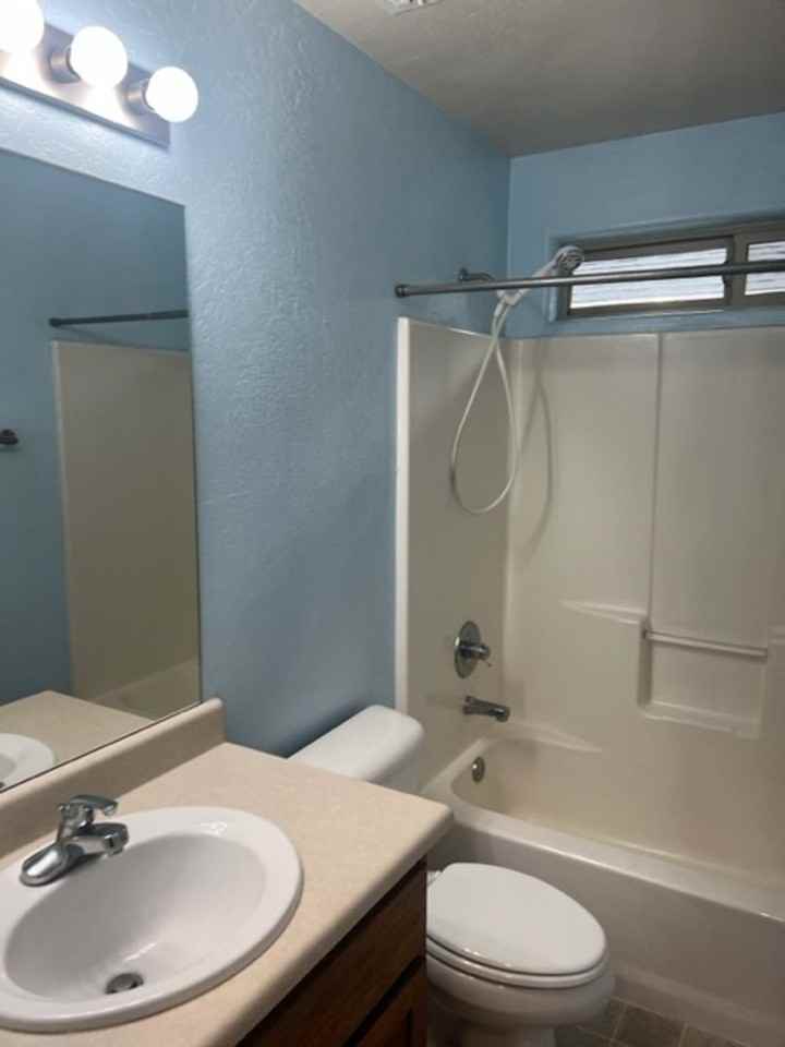 1297 Clearsprings Dr - Photo 7 of 20