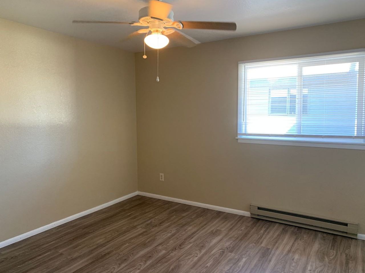 1242 Stetson Rd - Photo 5 of 8