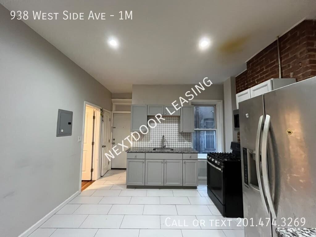938 W Side Ave #1M - Photo 2 of 8