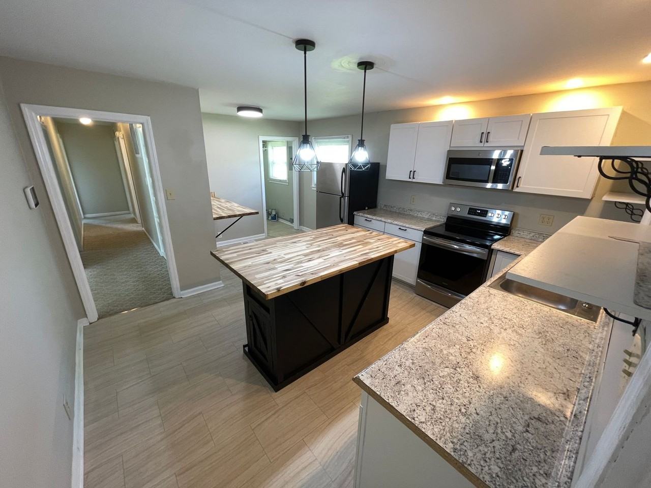 1608 Bonnie Brae Dr - Photo 3 of 19