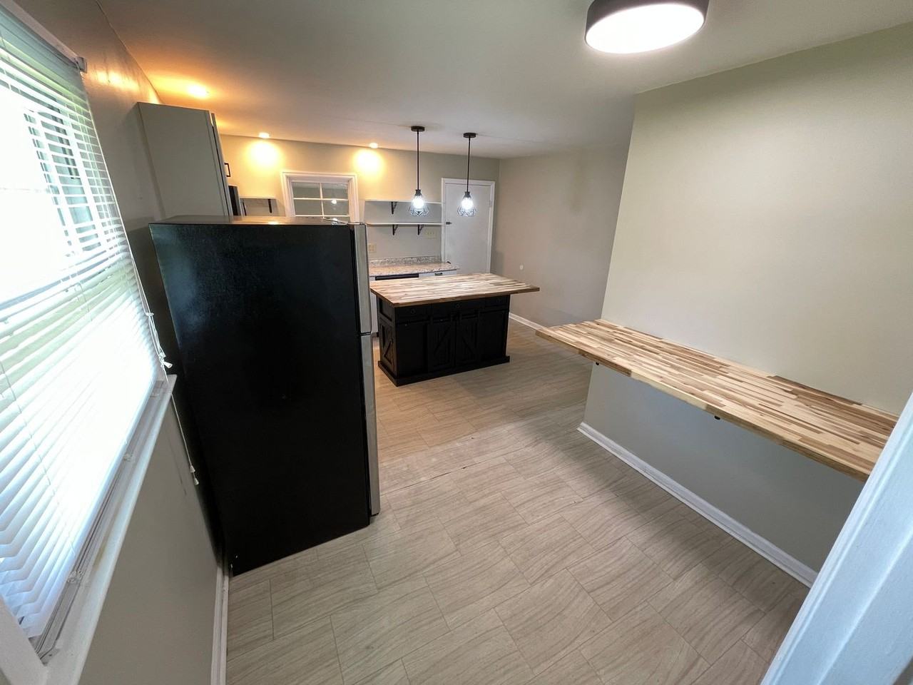 1608 Bonnie Brae Dr - Photo 4 of 19