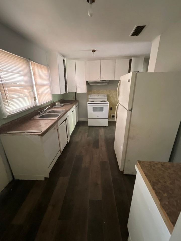 3208 Murphy St - Photo 4 of 6