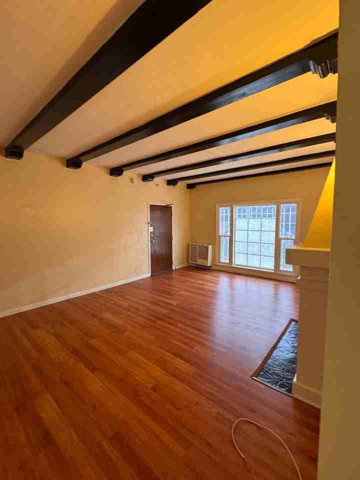 650 S. Detroit St. - Photo 3 of 25