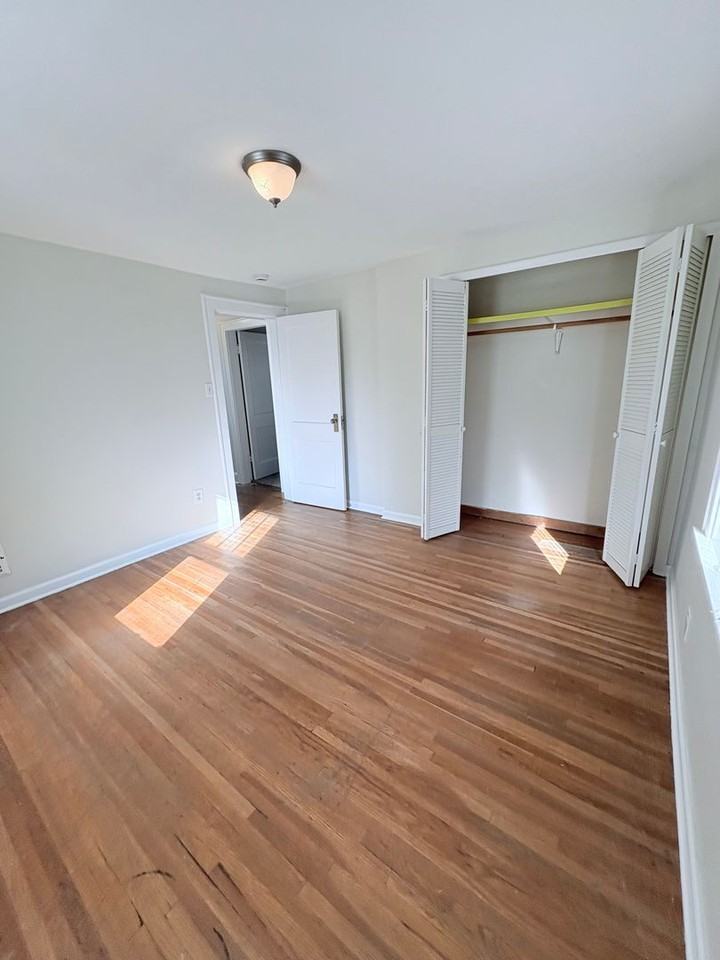43 E Beechwold Blvd - Photo 6 of 12