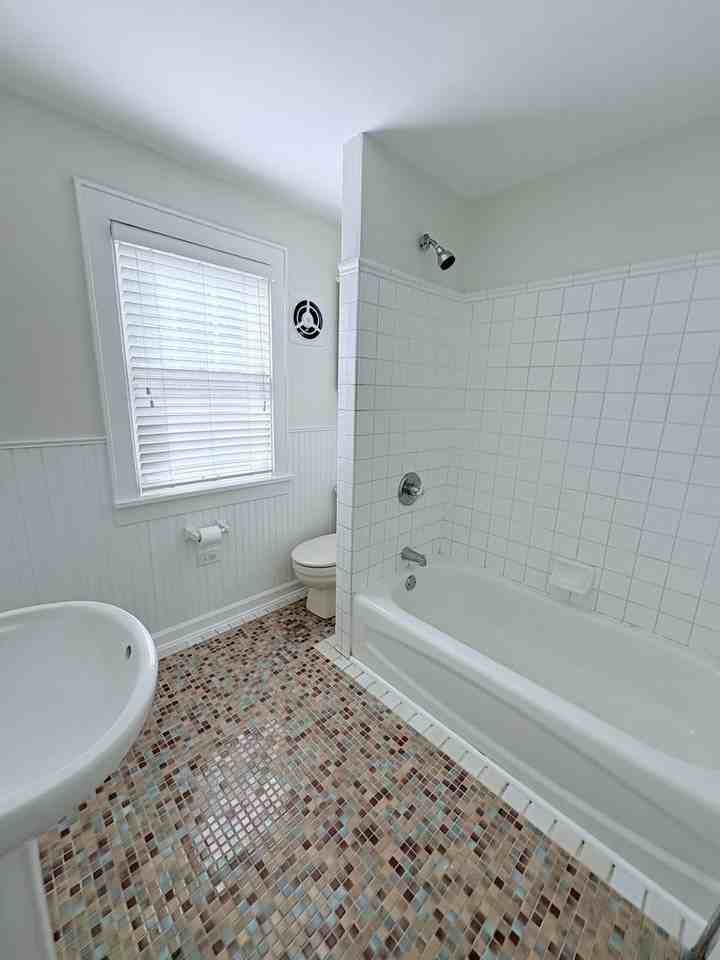 43 E Beechwold Blvd - Photo 7 of 12