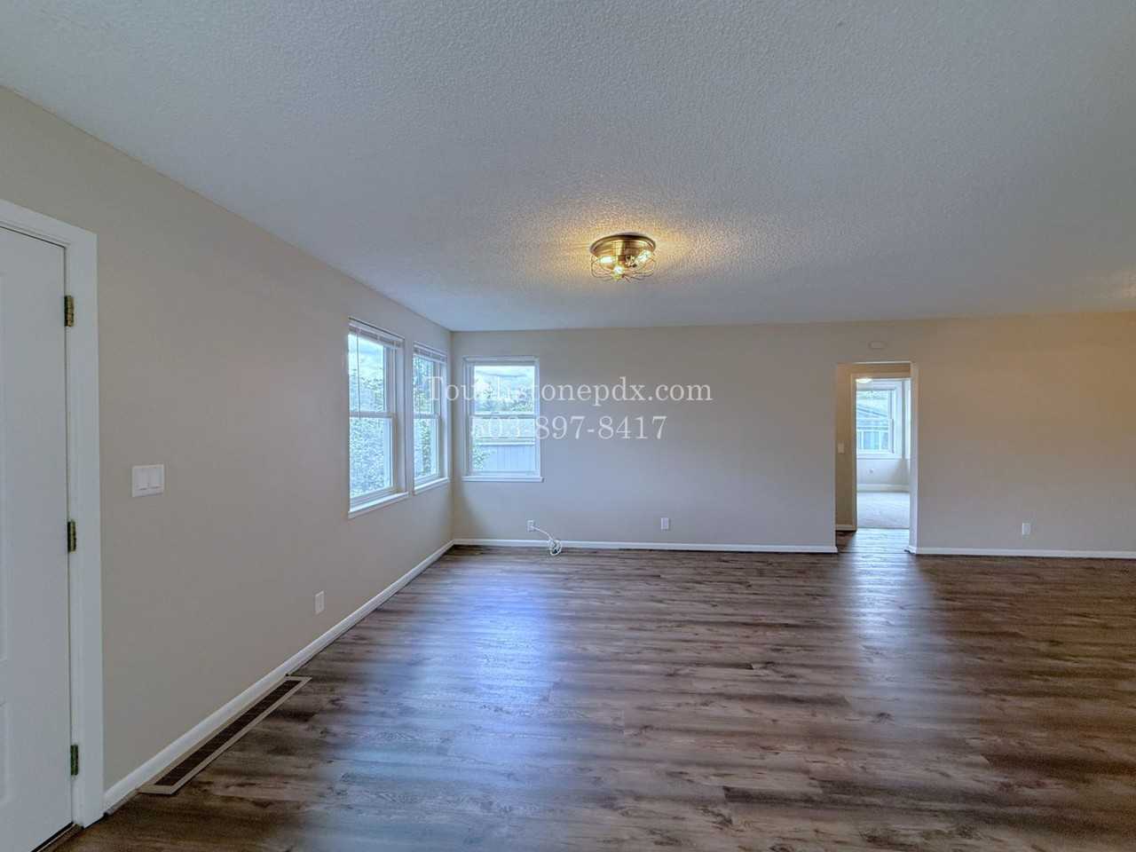18830 S Hwy 99e #43 - Photo 5 of 39