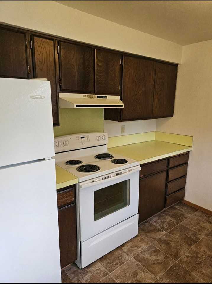 12405 Zeller Rd Se ##B - Photo 5 of 11