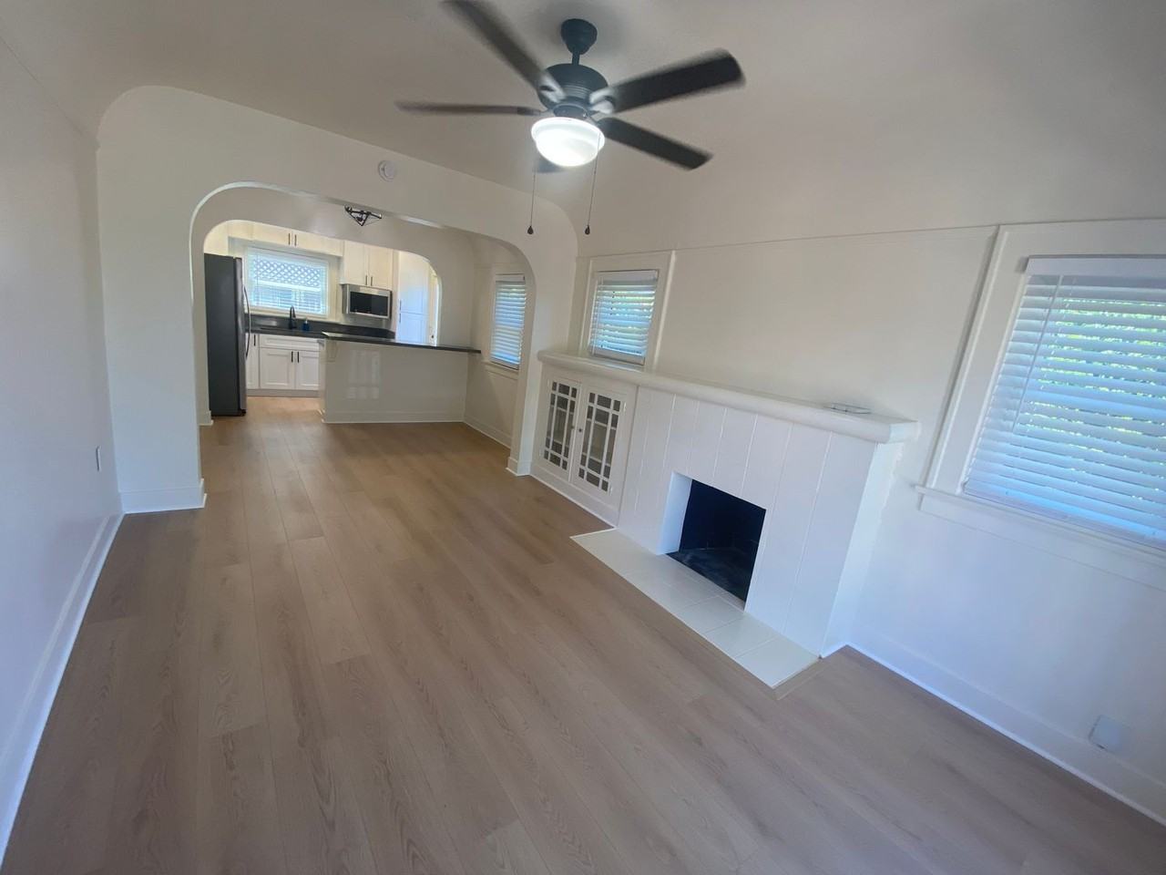 3365 Meade Ave - Photo 2 of 11