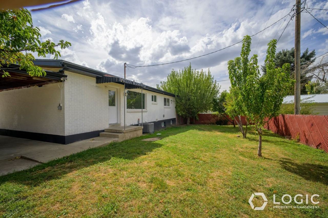 19 E 1300 S - Photo 2 of 15