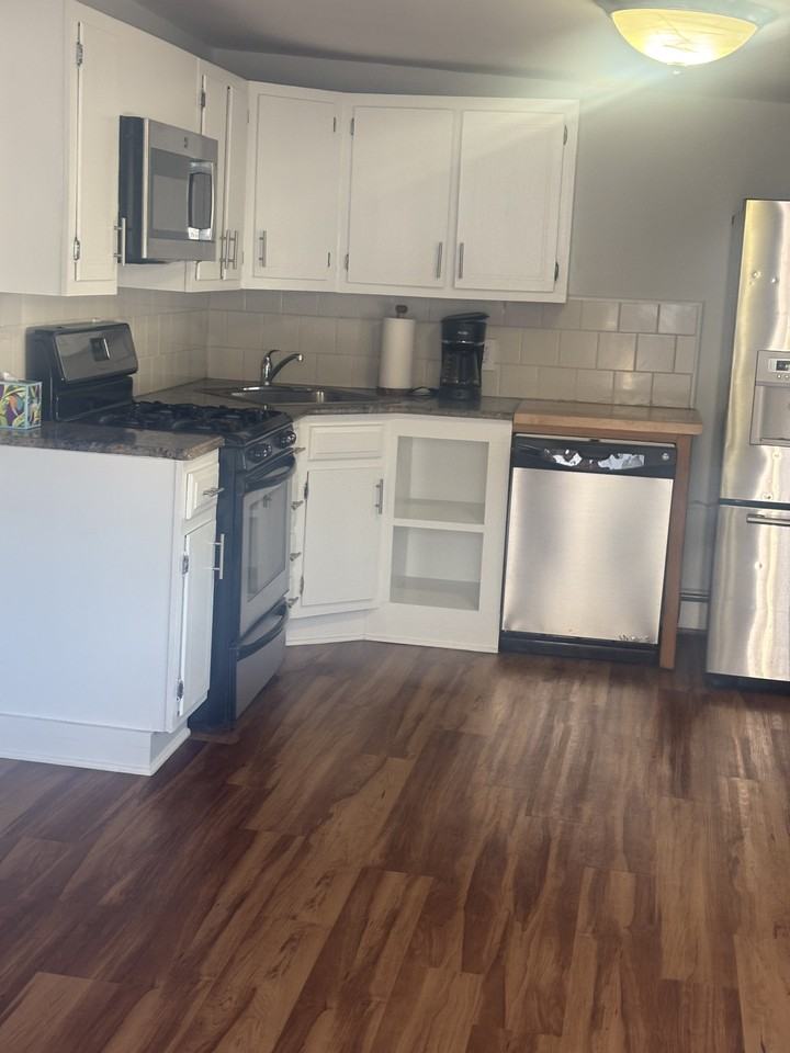 434 N Easton Rd #1 - Photo 4 of 16