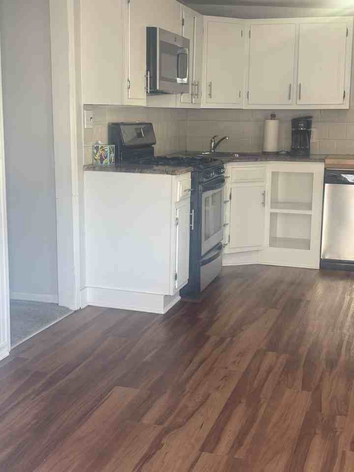 434 N Easton Rd #1 - Photo 5 of 16