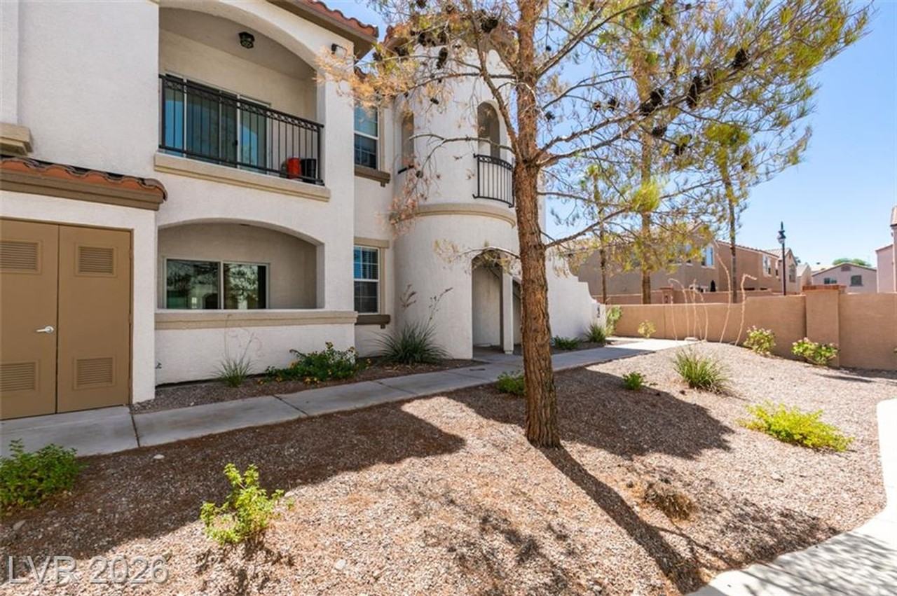 50 Aura De Blanco St #3104 - Photo 2 of 39