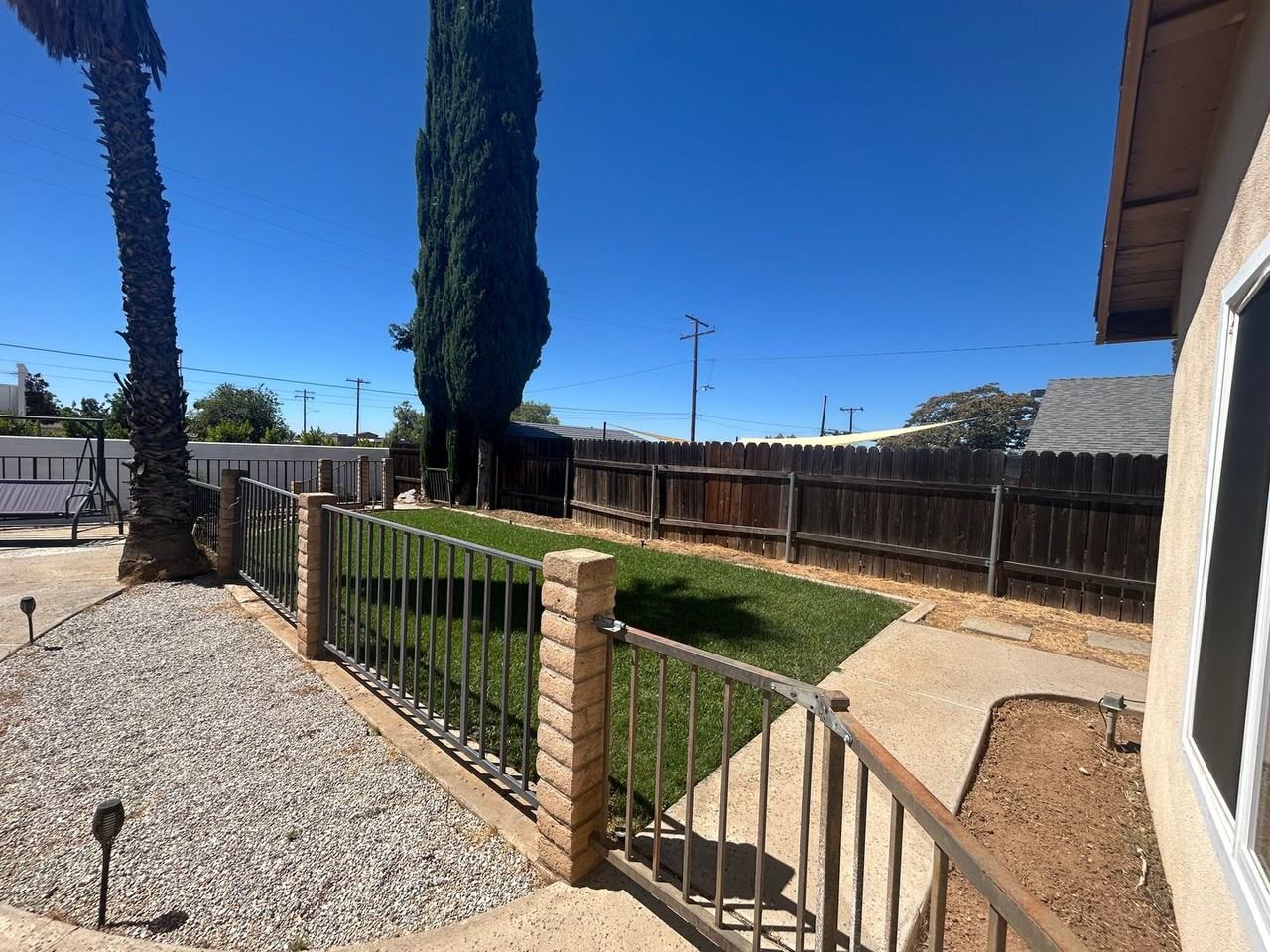 35121 San Carlos St - Photo 4 of 13