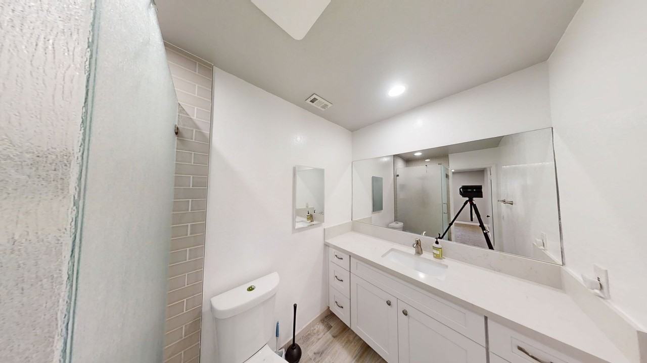 35121 San Carlos St - Photo 6 of 13
