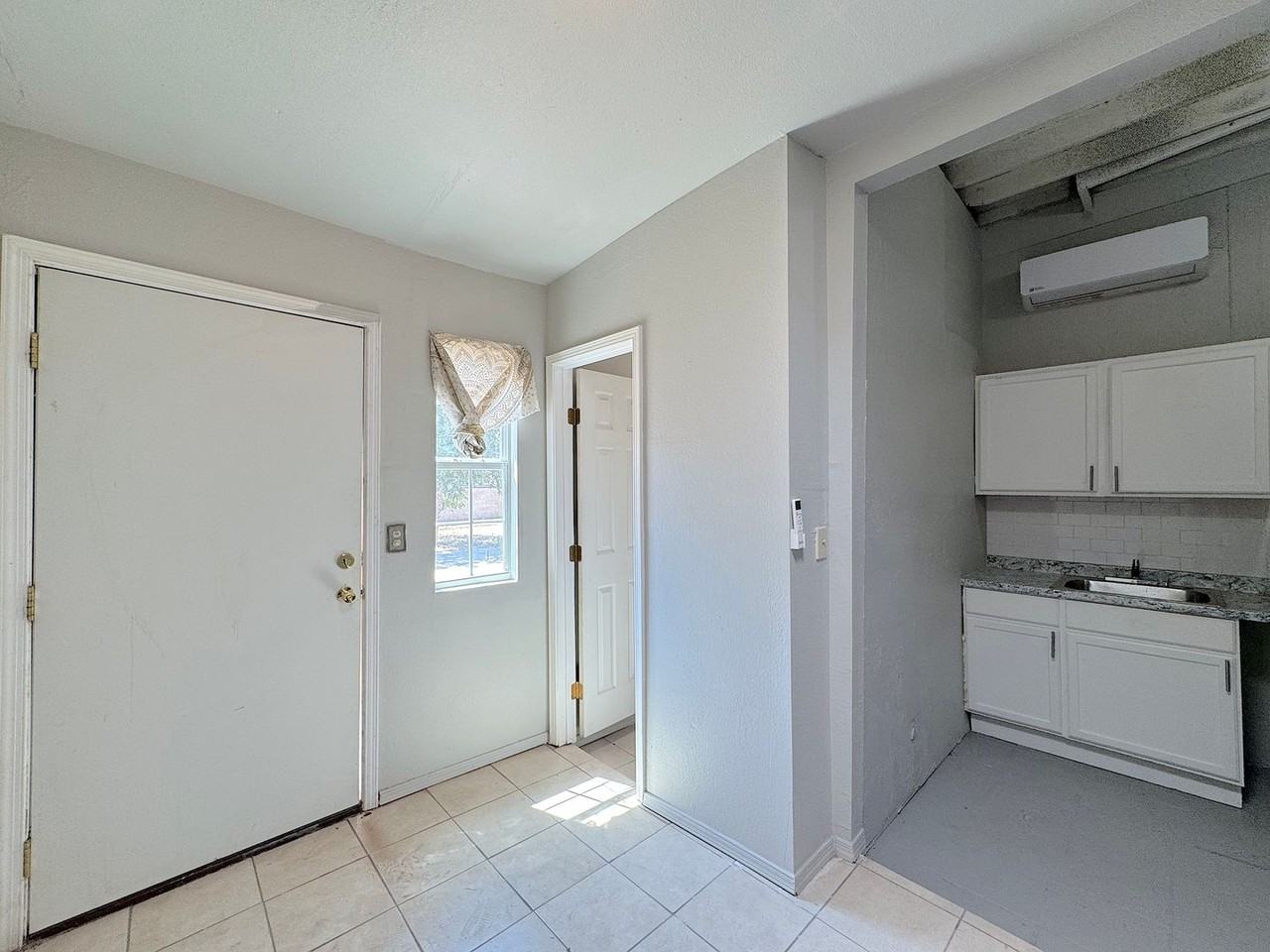 3512 3512 Clifton  - 3512 Clifton #B - Photo 4 of 15