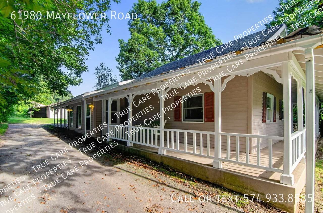 61980 Mayflower Rd - Photo 2 of 36