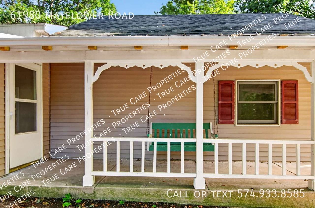 61980 Mayflower Rd - Photo 3 of 36