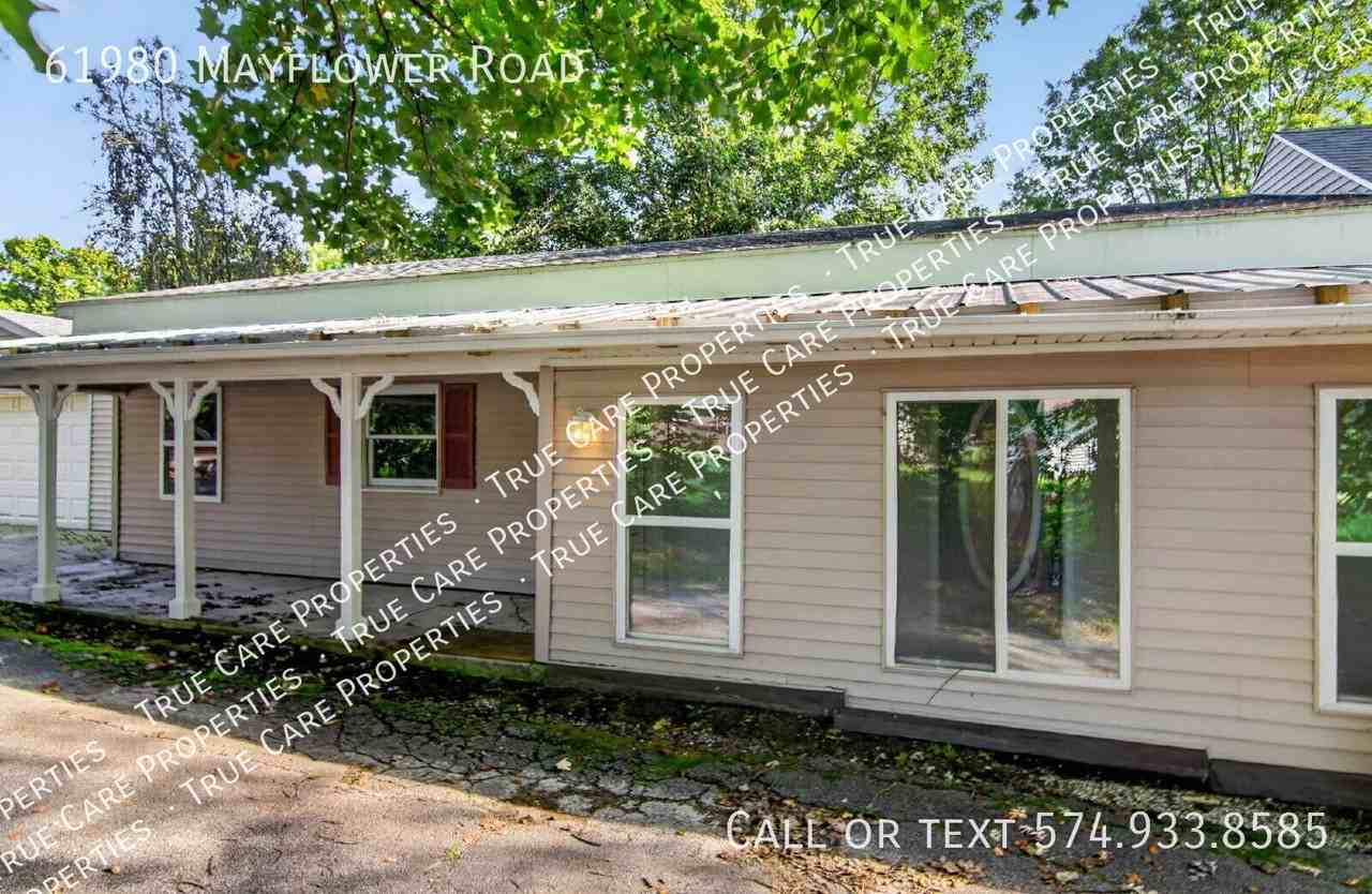 61980 Mayflower Rd - Photo 6 of 36