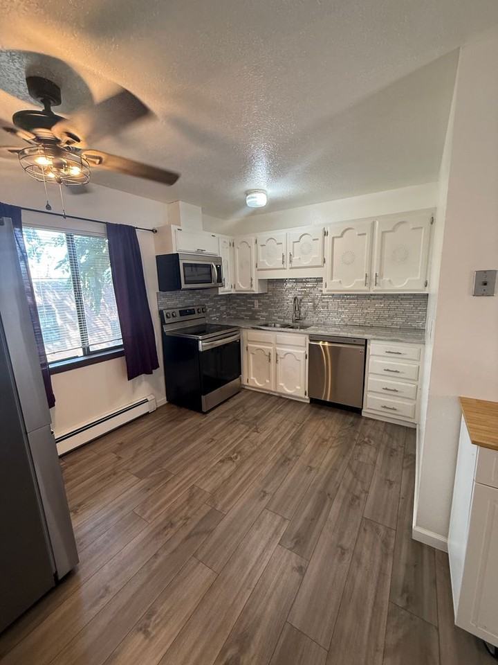 2718 Galisteo Ct - Photo 3 of 14