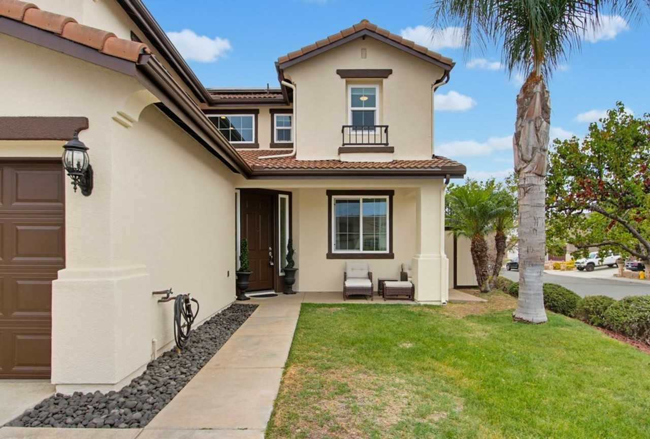 3239 Canyon View Dr - Photo 3 of 50