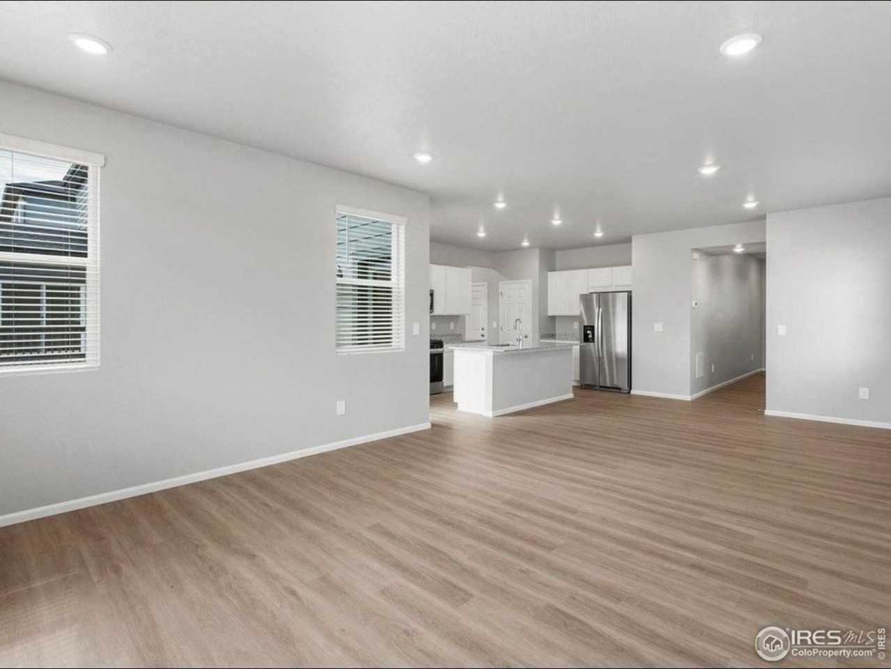 612 98th Ave - Photo 7 of 25