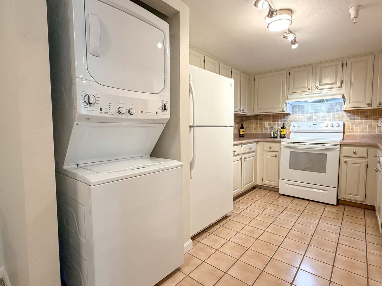 12233 W Cross Dr #208 - Photo 5 of 25
