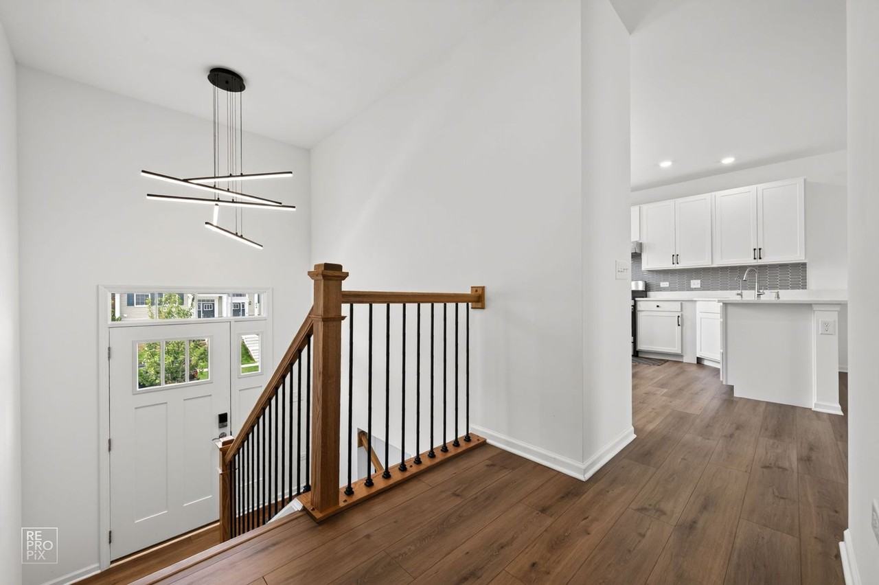 707 Neubauer Cir #603 - Photo 3 of 14