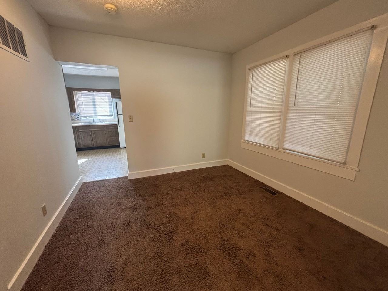 2214 Roanoke Rd - Photo 3 of 11