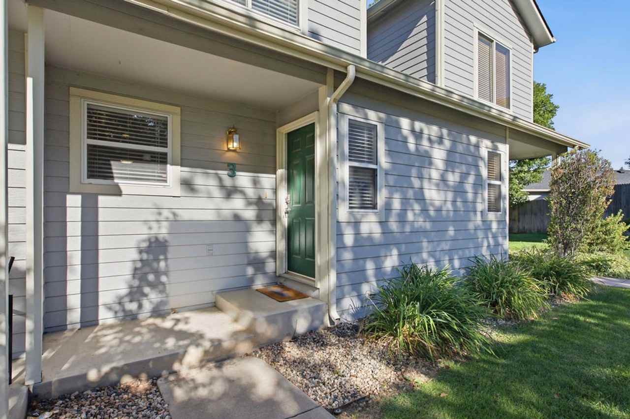 2955 W Stuart St - Photo 2 of 32