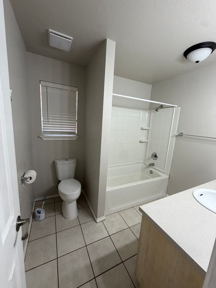 4407 Trevino St - Photo 3 of 19