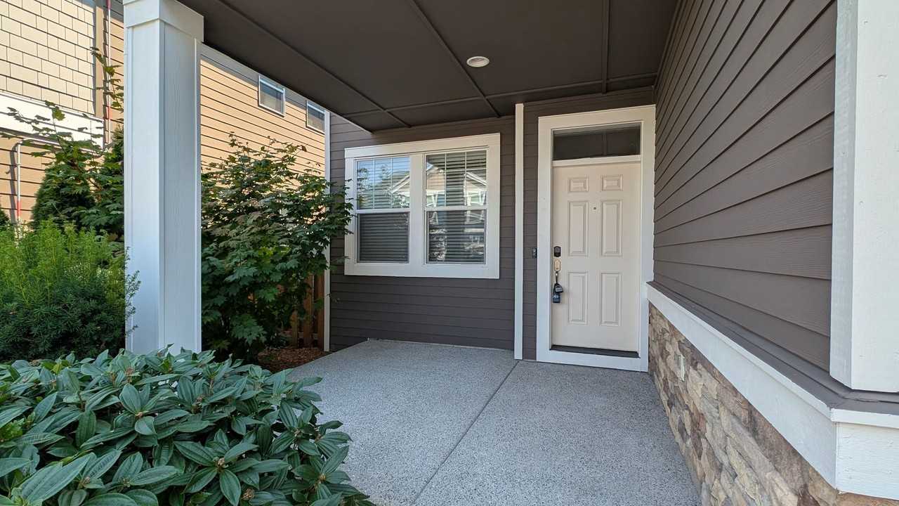 2914 47th St Se - Photo 2 of 31