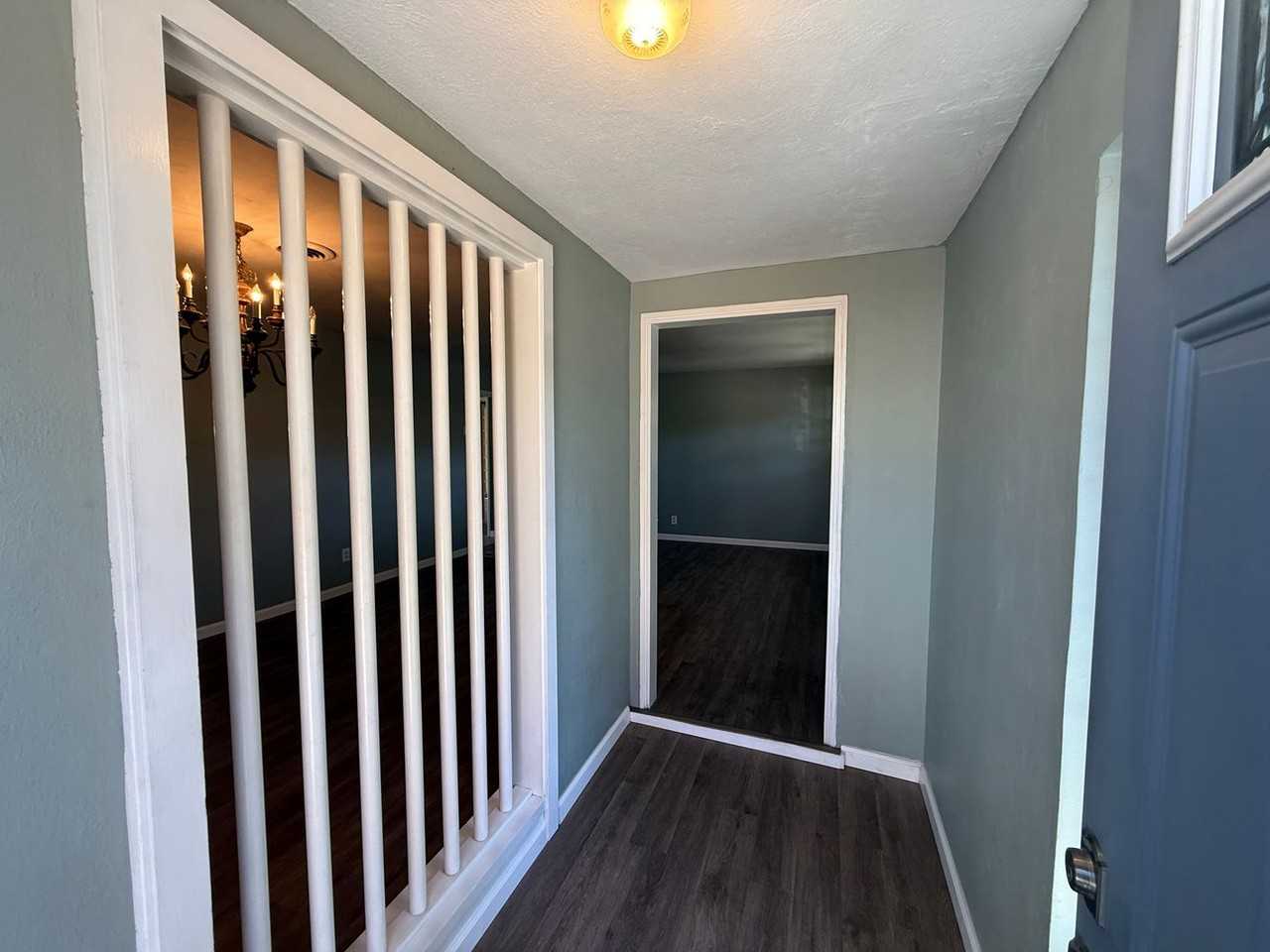 113 Pendegast St - Photo 5 of 31