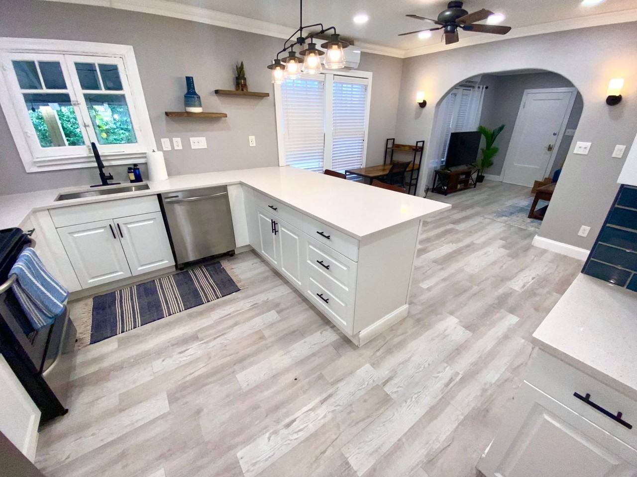 1708 Garvin St - Photo 6 of 19